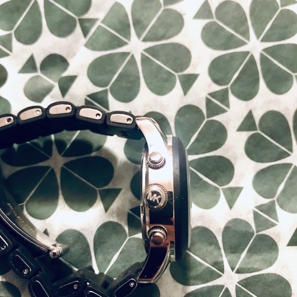 NEW AUTHENTIC WOMEN’S MICHAEL KORS WATCH - Picture 5 of 5